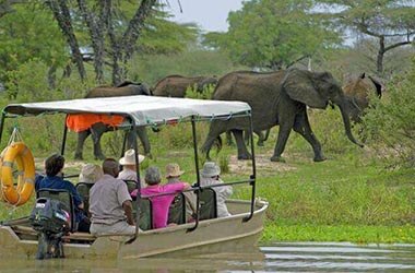 Safari in barca nel Selous